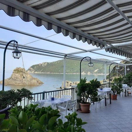 Asseu Hotel Sestri Levante Exterior photo